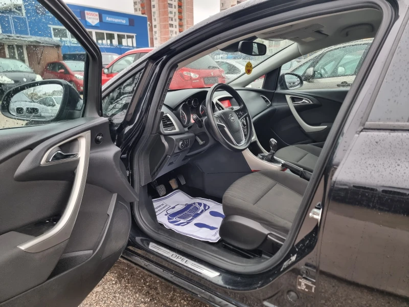 Opel Astra 1.7CTDI , снимка 10 - Автомобили и джипове - 49728617