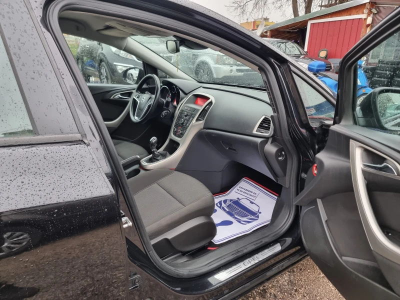 Opel Astra 1.7CTDI , снимка 15 - Автомобили и джипове - 49728617