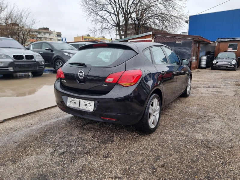 Opel Astra 1.7CTDI , снимка 6 - Автомобили и джипове - 49728617