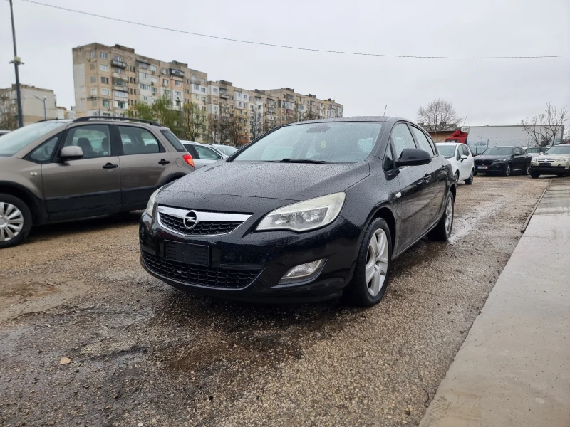 Opel Astra 1.7CTDI , снимка 2 - Автомобили и джипове - 49728617