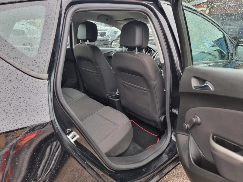 Opel Astra 1.7CTDI , снимка 14 - Автомобили и джипове - 49728617