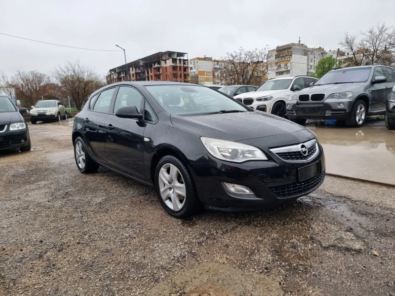 Opel Astra 1.7CTDI , снимка 8 - Автомобили и джипове - 49728617