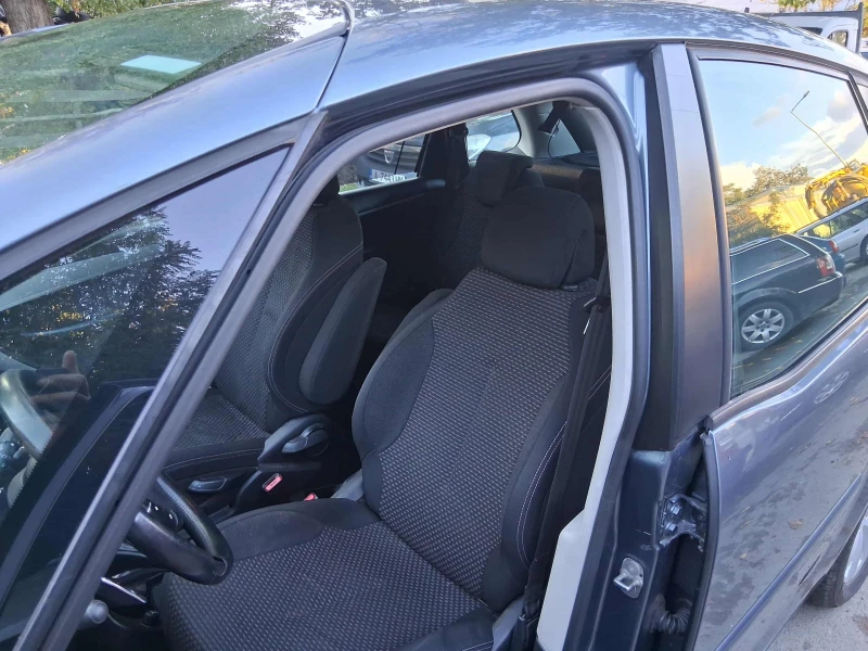 Citroen C4 Picasso 1.6 HDI, снимка 8 - Автомобили и джипове - 52021212