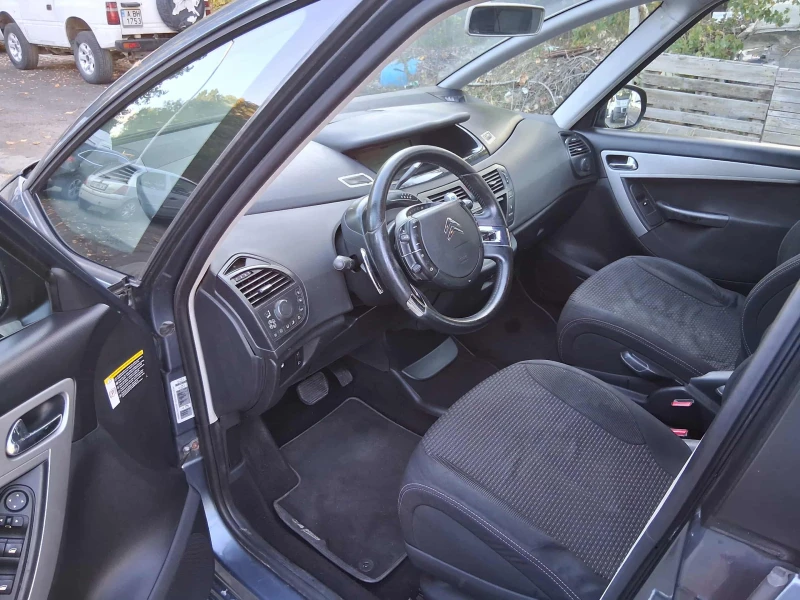 Citroen C4 Picasso 1.6 HDI, снимка 9 - Автомобили и джипове - 52021212