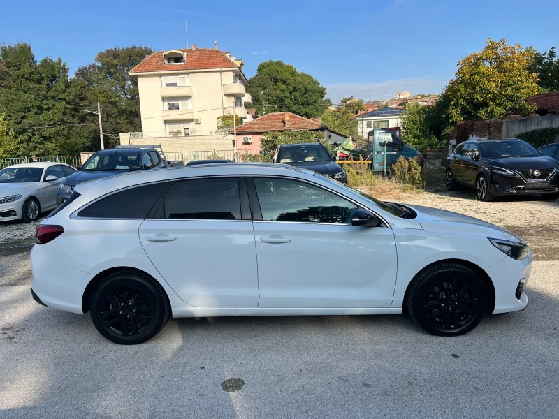 Hyundai I30 1.6d, ШВЕЙЦАРИЯ, снимка 2 - Автомобили и джипове - 52059256