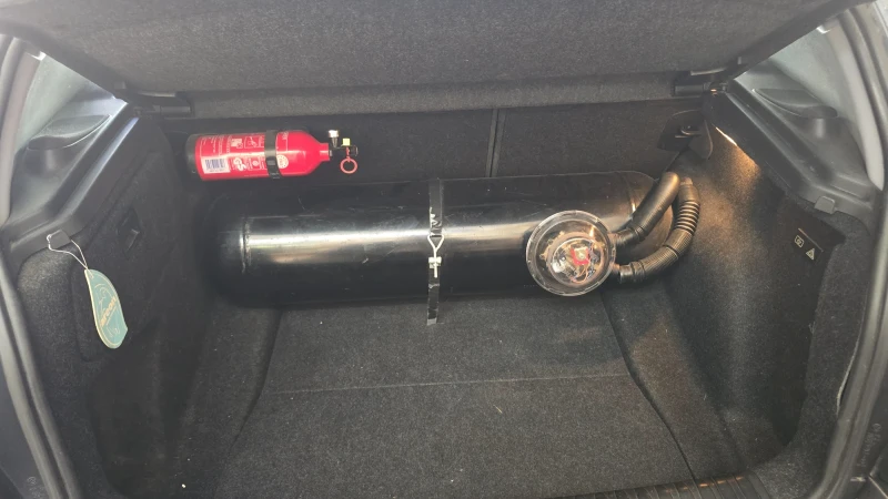 BMW 120, снимка 10 - Автомобили и джипове - 52112623