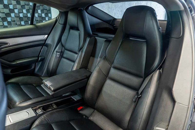 Porsche Panamera Diesel, снимка 13 - Автомобили и джипове - 52442945