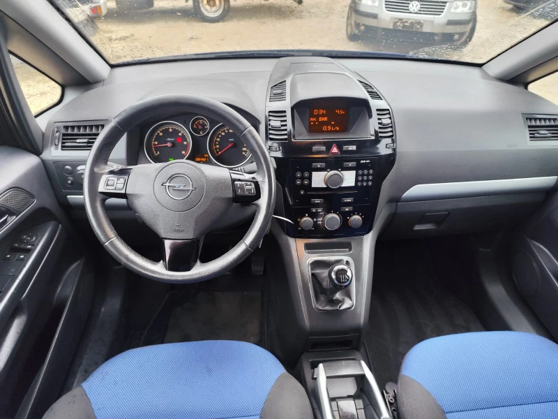 Opel Zafira 1.7 дизел, снимка 10 - Автомобили и джипове - 52510176