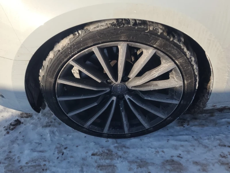 Audi A5 * PREMIUM PLUS * CARFAX * ЦЕНА ДО БГ, снимка 13 - Автомобили и джипове - 53305631