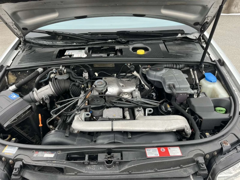 Audi A4 2.5TDI 180кс 6ск 4Х4 КЛИМАТРОНИК КСЕНОН АВТОПИЛОТ, снимка 17 - Автомобили и джипове - 53394181