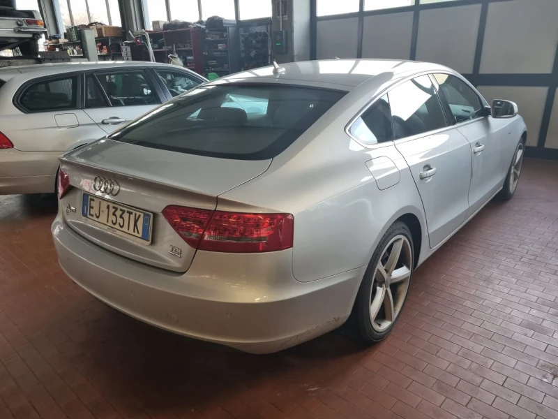 Audi A5 2.0TDI Sline quattro 117000km, снимка 4 - Автомобили и джипове - 53541357