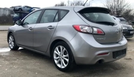 Mazda 3 2.2 TDI, снимка 3 - Автомобили и джипове - 54631877