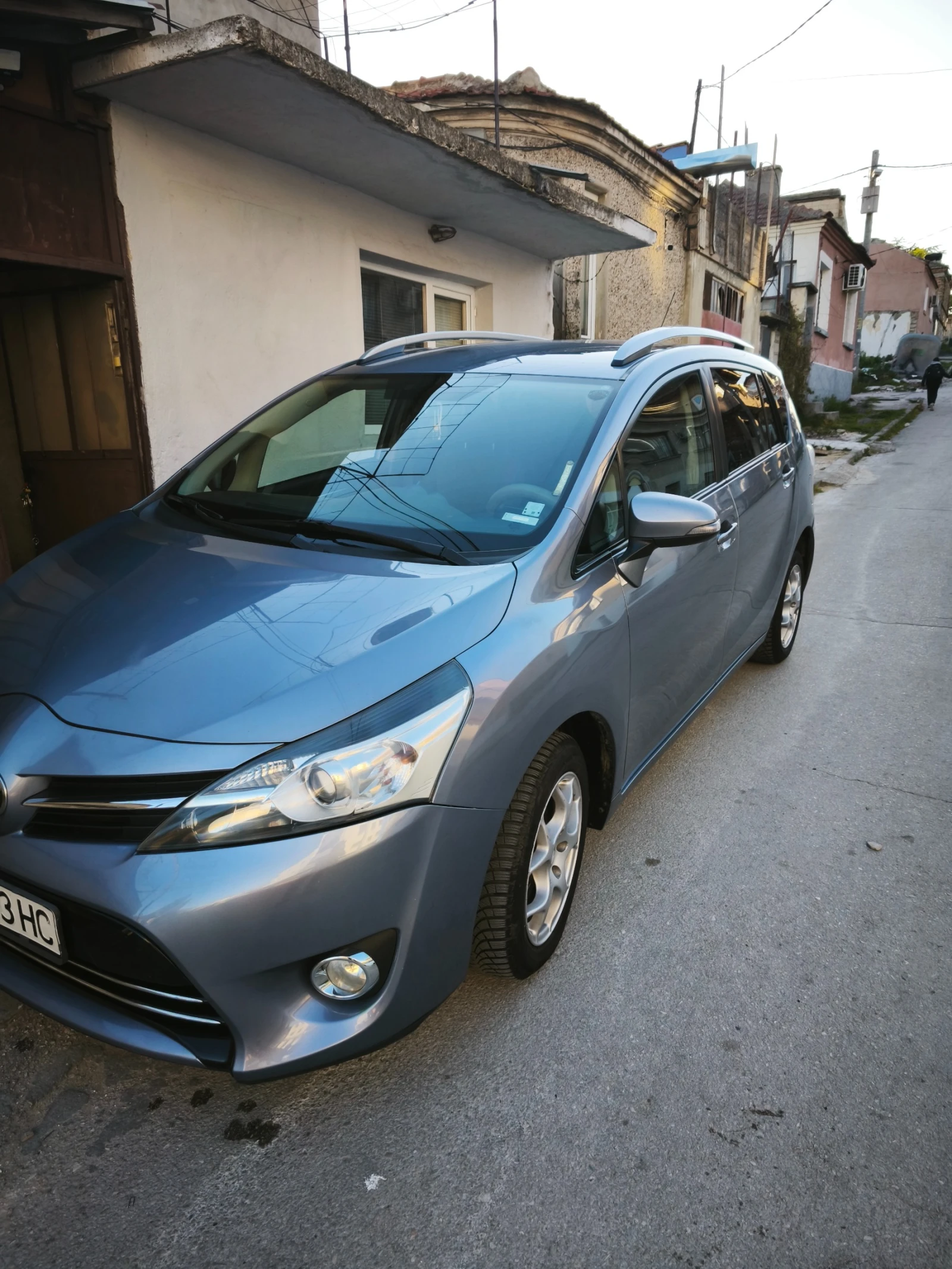 Toyota Verso d4d, снимка 1