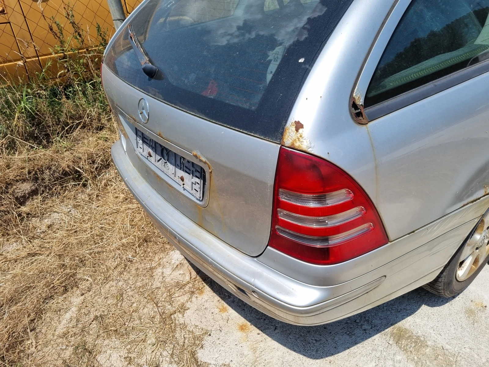 Mercedes-Benz C 220 C220 CDI ..6 СКОРОСТИ.. | Mobile.bg — изображение 12