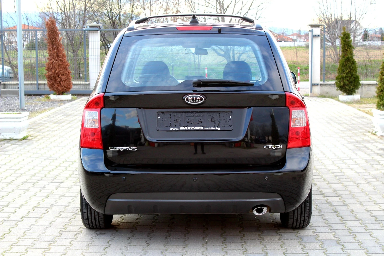 Kia Carens 2.0CRDi VGT LX FAMILY - изображение 6