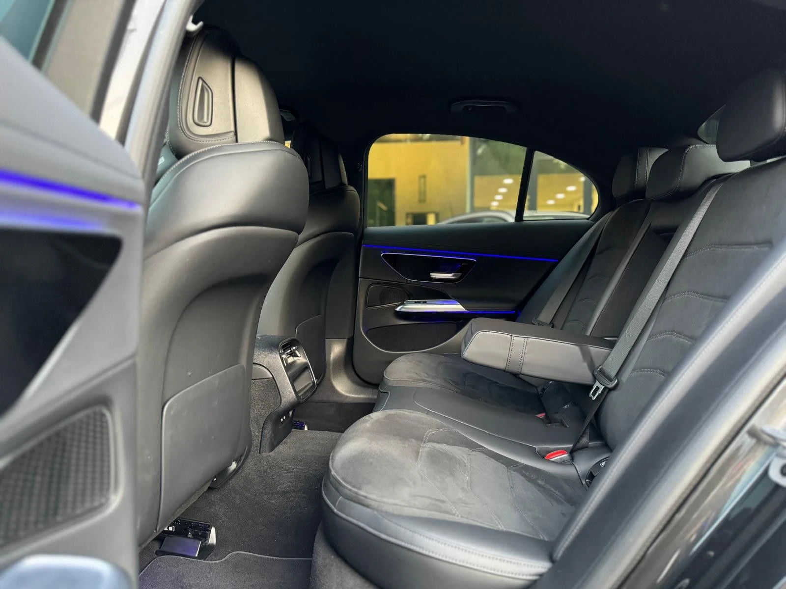 Mercedes-Benz E 200 * AMG* NIGHT* DISTR* LED* CAM*  | Mobile.bg   14