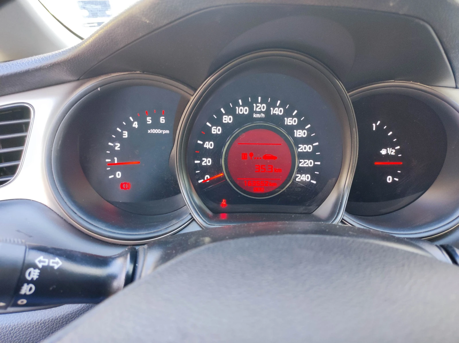 Kia Ceed 1, 6 diesel 128 к.с. | Mobile.bg — изображение 11