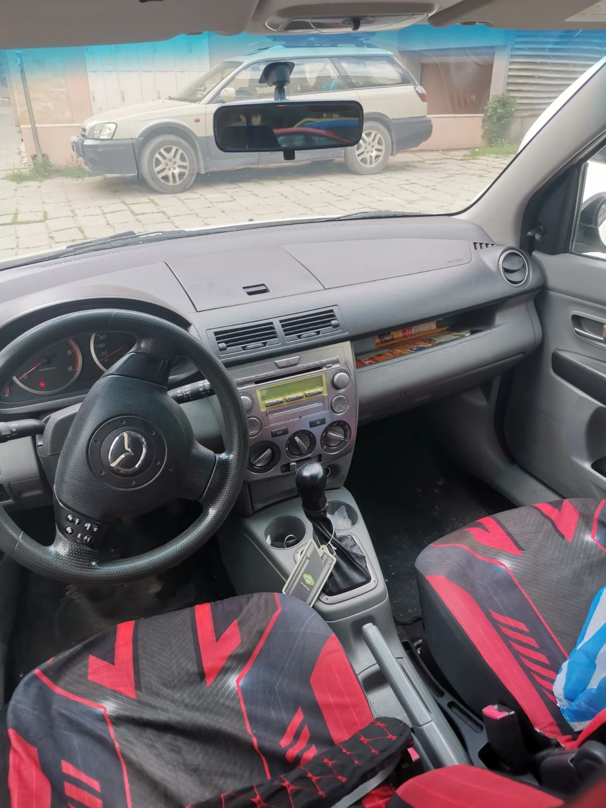 Mazda 2  - изображение 8