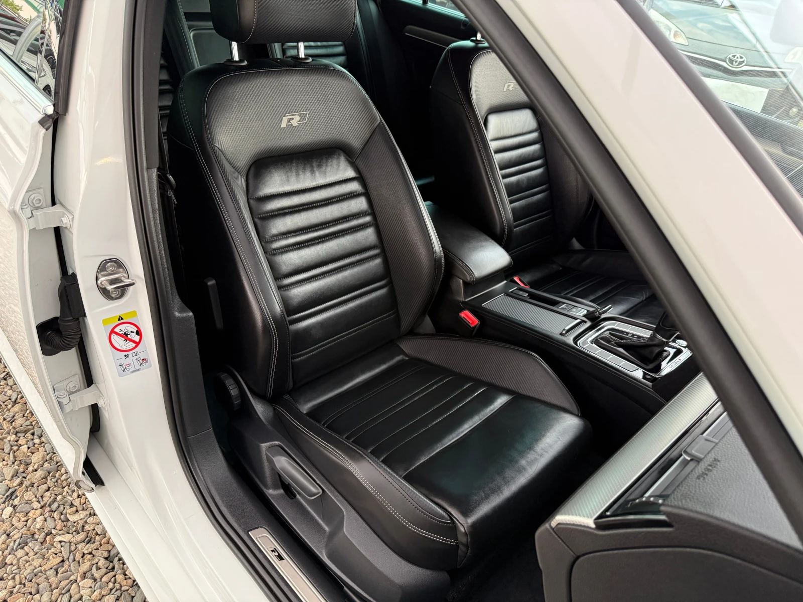 VW Passat 2.0 tdi R-line | Mobile.bg   15