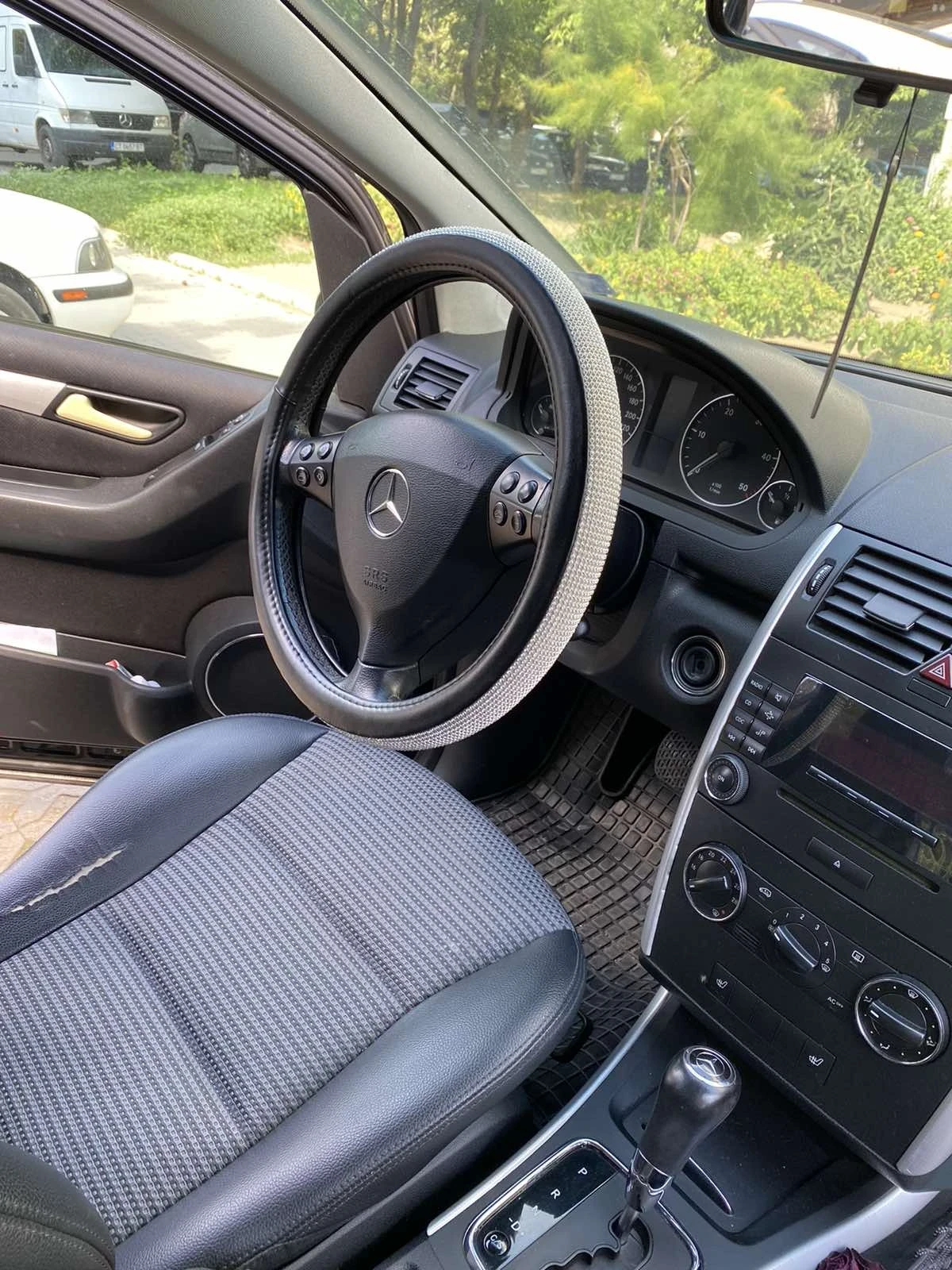 Mercedes-Benz A 180  - изображение 2