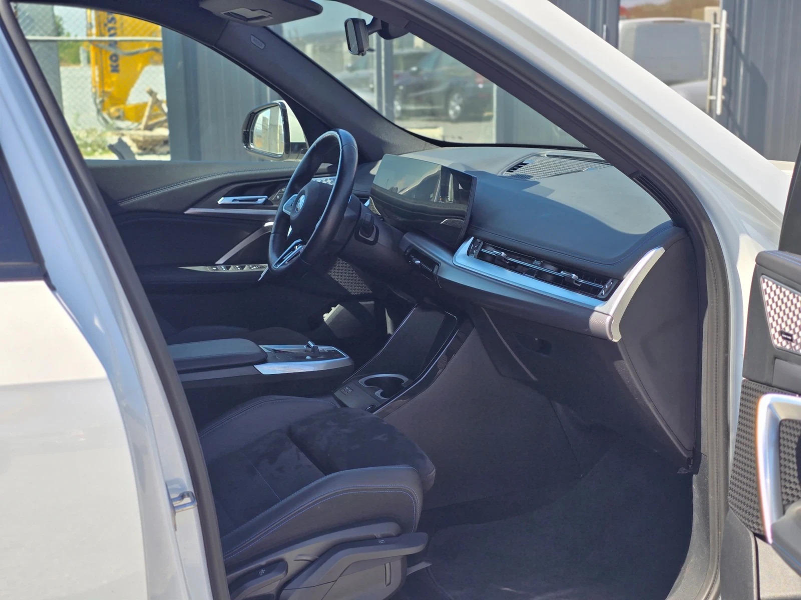 BMW iX1 XDrive30* M-pack *   *   *  | Mobile.bg   11