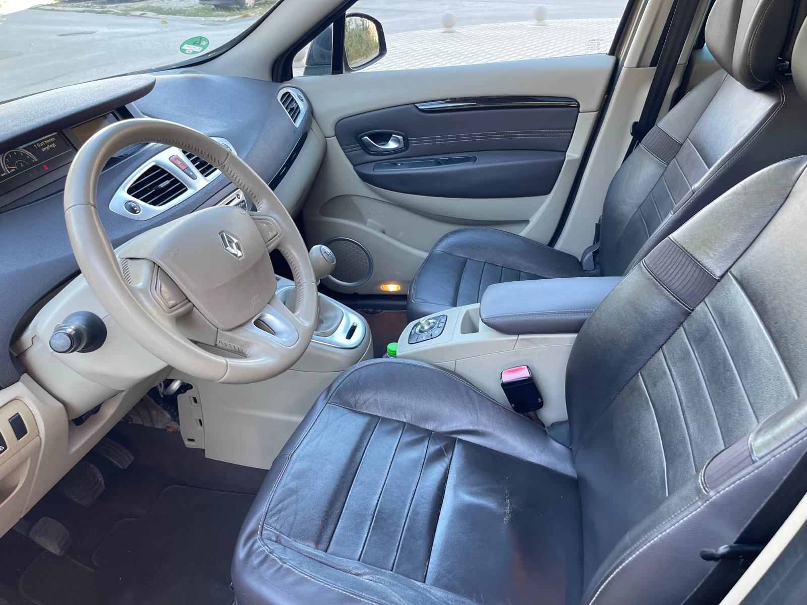 Renault Scenic Газ.Инж Панорама  - изображение 7