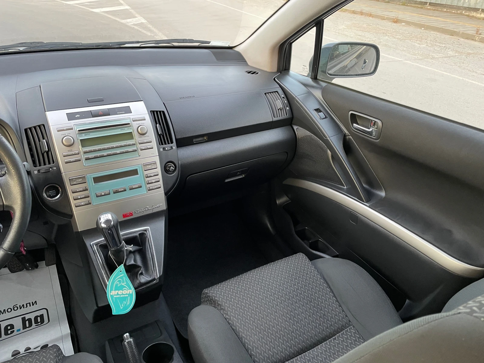 Toyota Corolla verso 2.2d4d 136к.с. ТЕГЛИЧ, 6 СКОРОСТИ - изображение 10