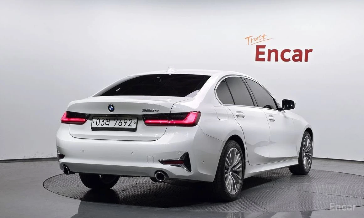 BMW 320  - изображение 2