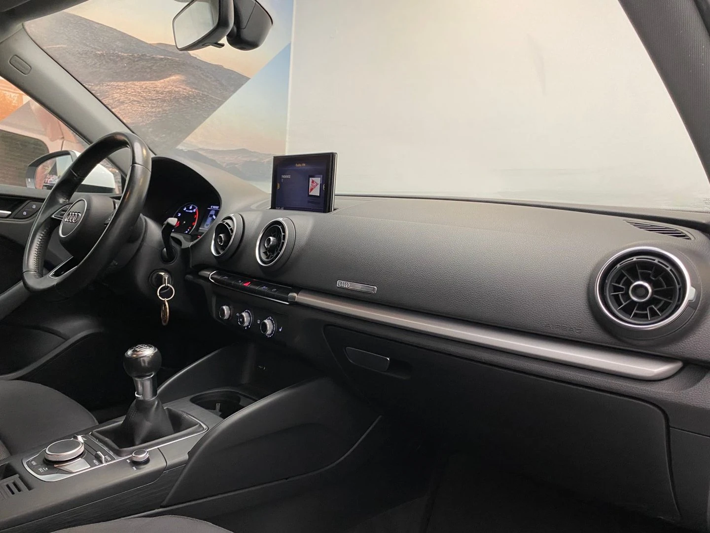 Audi A3 Limousine 1.0 TFSI - изображение 6