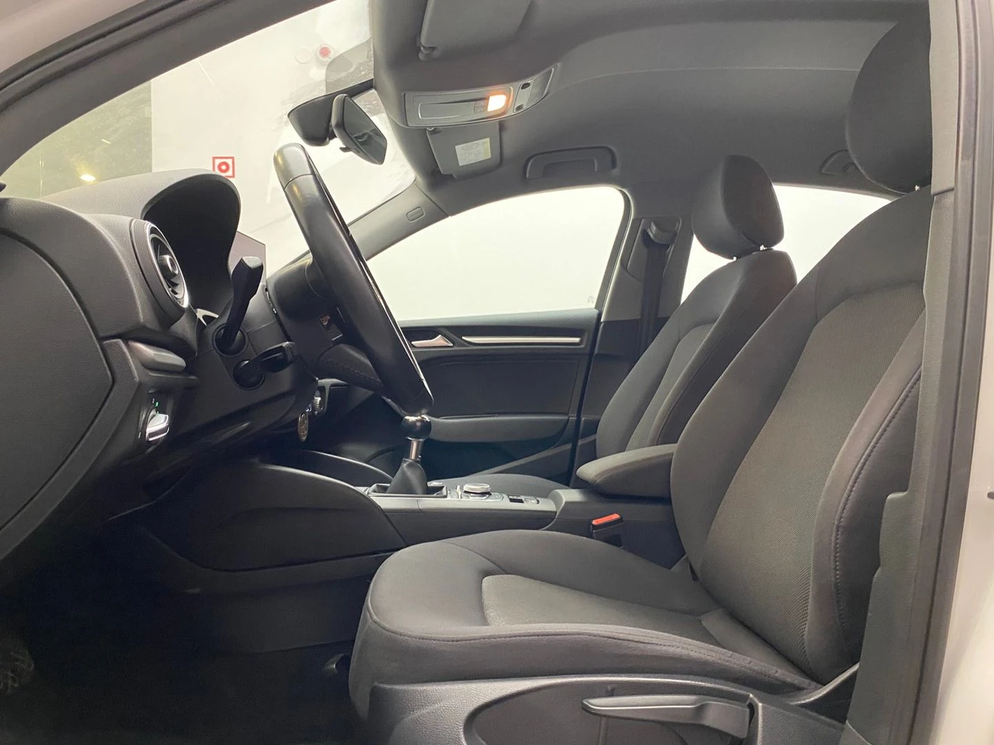 Audi A3 Limousine 1.0 TFSI, снимка 5 - Автомобили и джипове - 53034834