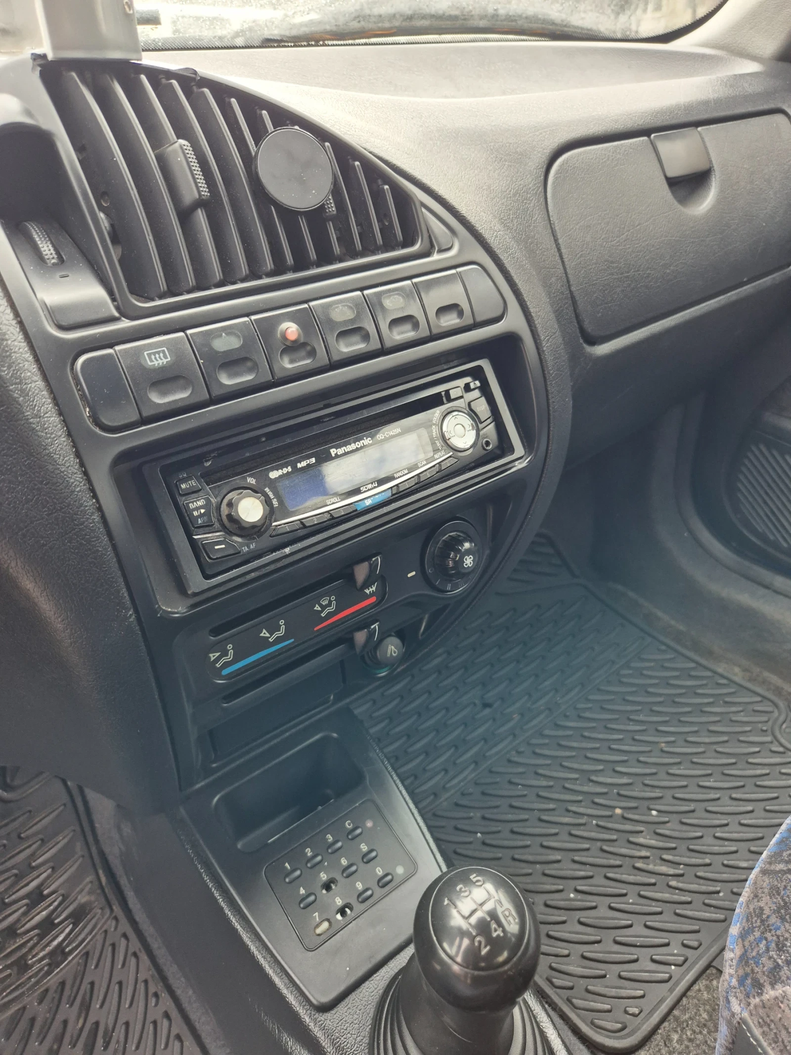 Citroen Saxo  - изображение 9