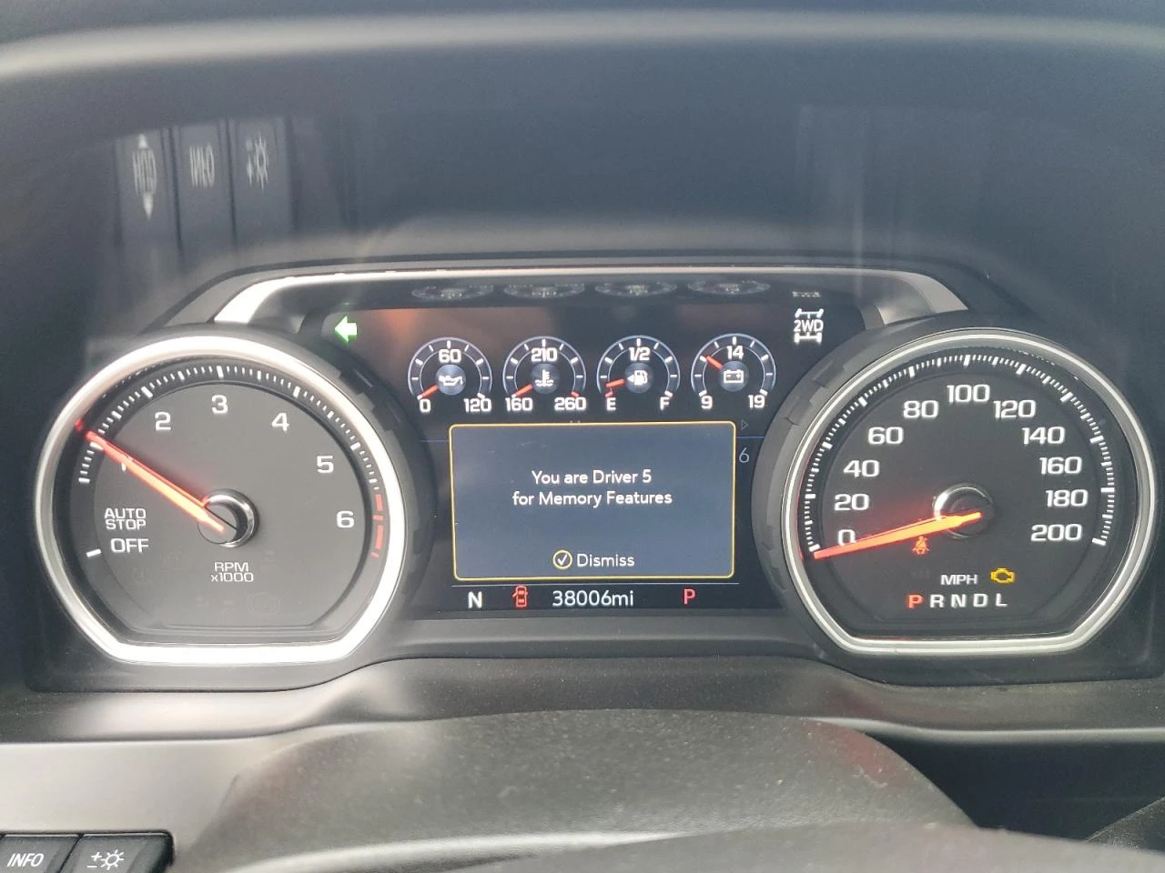 Chevrolet Silverado 6.2l K1500 High Country - изображение 9