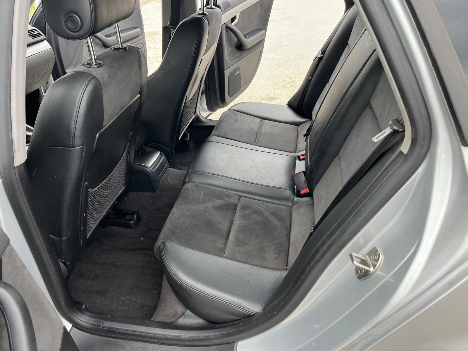 Audi A4 2.5TDI 180кс 6ск 4Х4 КЛИМАТРОНИК КСЕНОН АВТОПИЛОТ, снимка 9 - Автомобили и джипове - 53394181