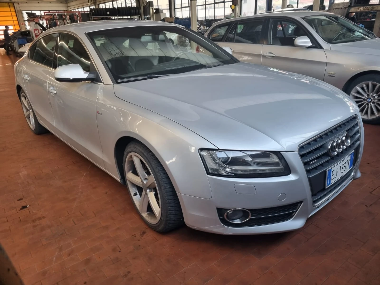 Audi A5 2.0TDI Sline quattro 117000km - изображение 2