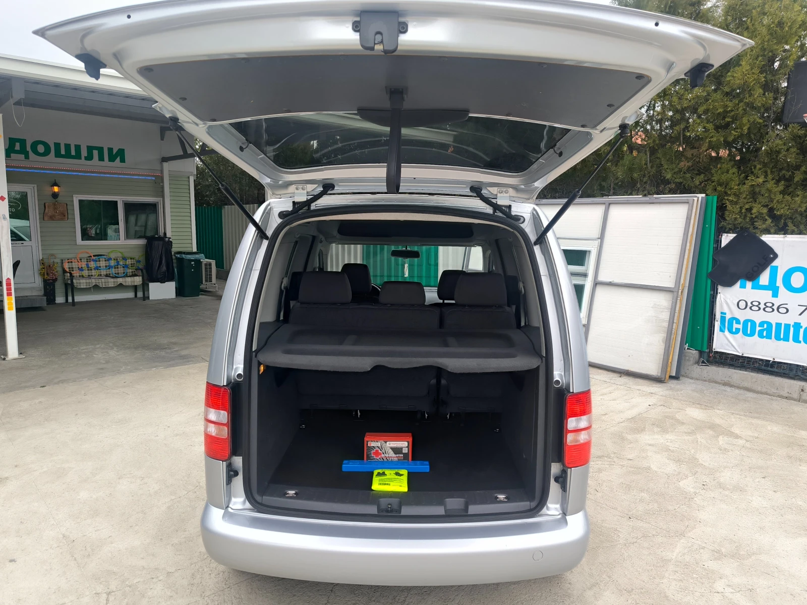 VW Caddy Т.D.i-105k.c.ПЪТНИЧЕСКО, КЛИМА, ЕВРО 5В!, снимка 15 - Автомобили и джипове - 53725499