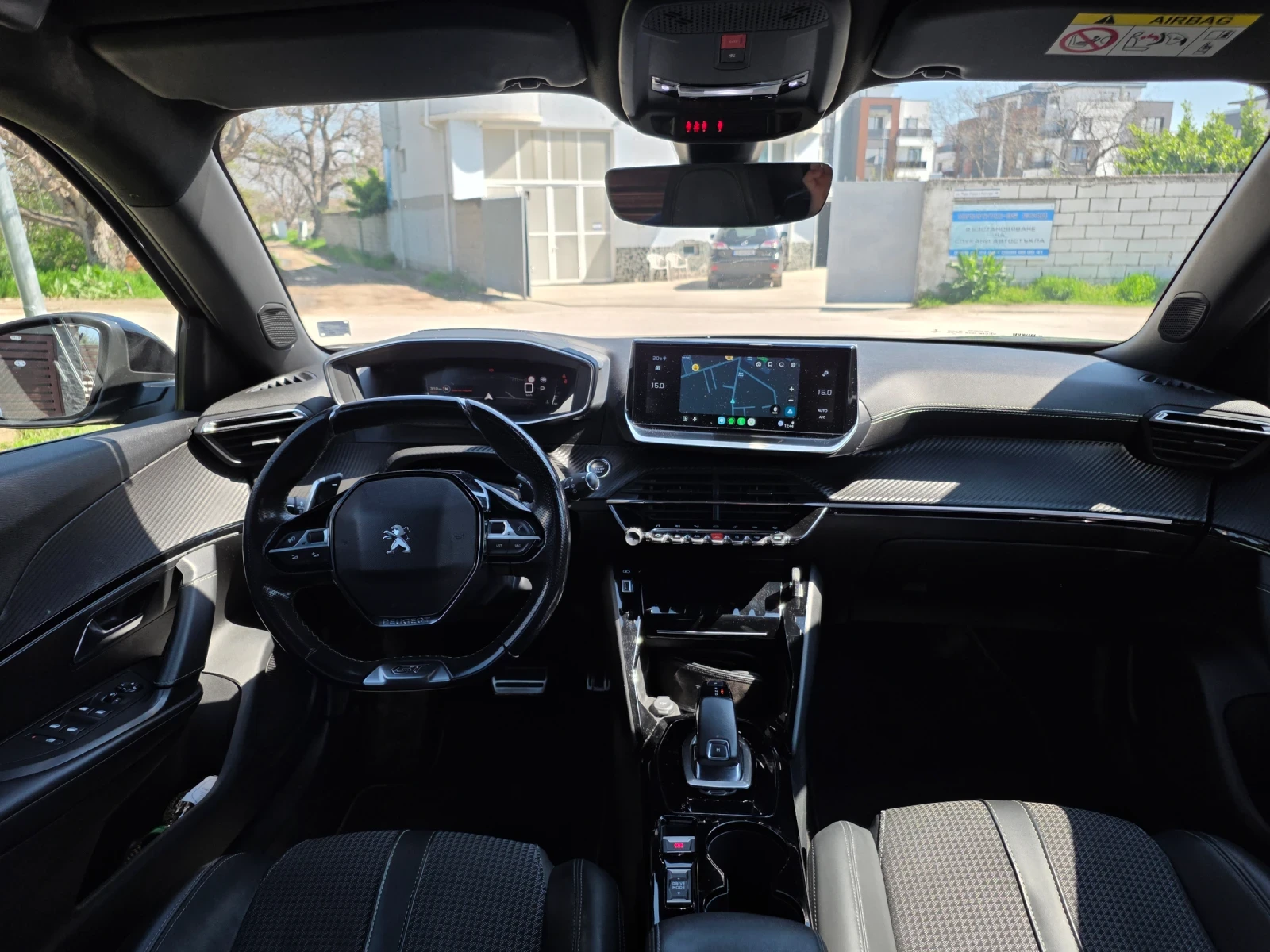 Peugeot 2008 GT, снимка 14 - Автомобили и джипове - 54097597