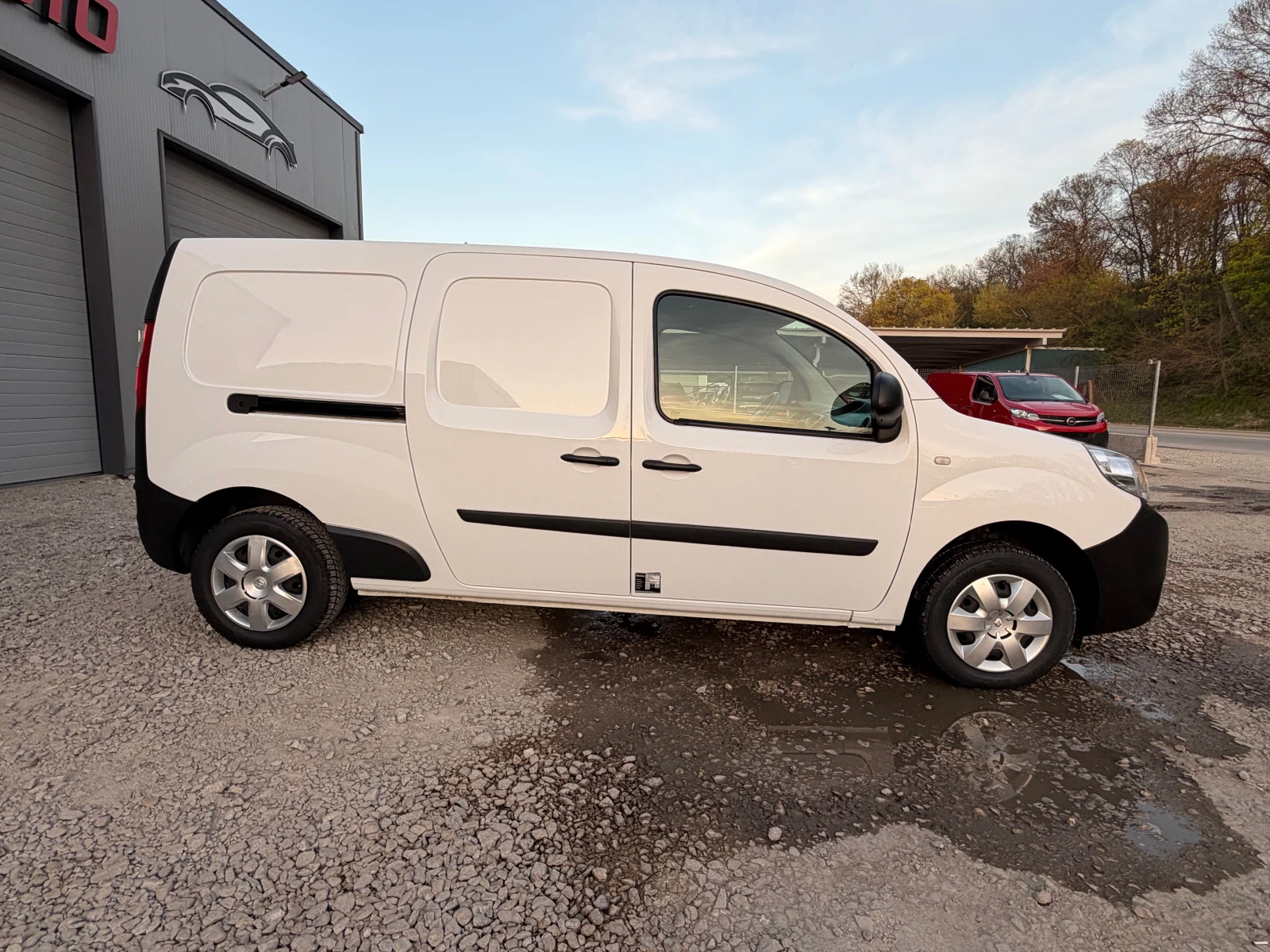 Renault Kangoo 1.5DCI* MAXI* 11.2019* EVRO6, снимка 7 - Автомобили и джипове - 54221322