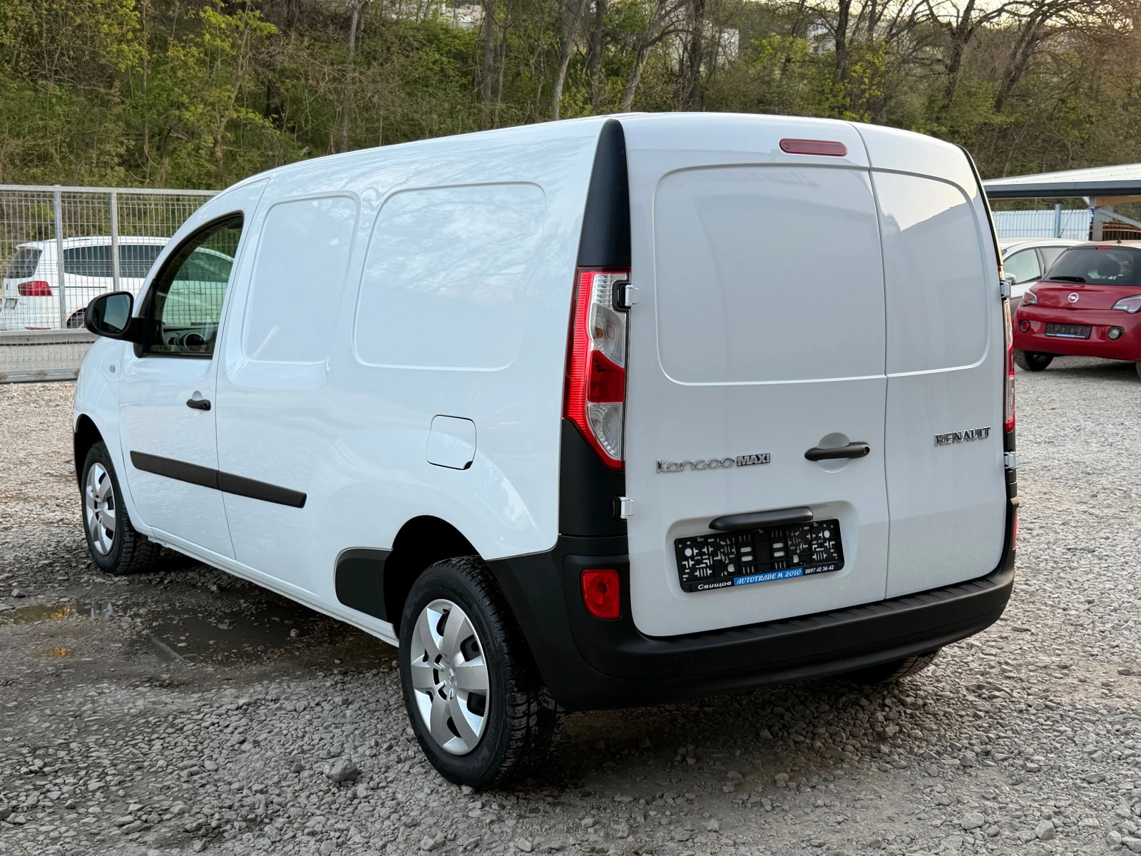 Renault Kangoo 1.5DCI* MAXI* 11.2019* EVRO6, снимка 5 - Автомобили и джипове - 54221322