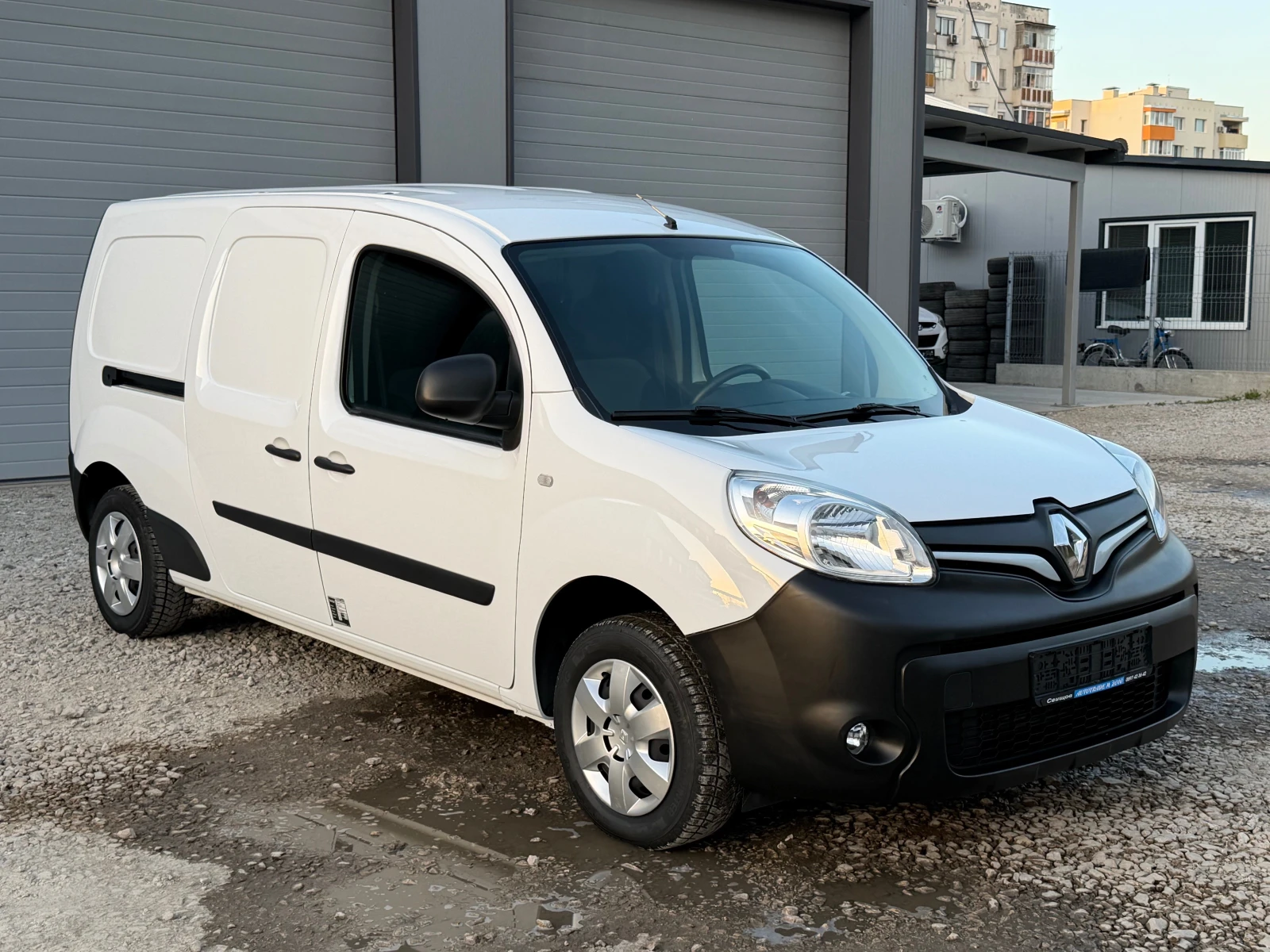 Renault Kangoo 1.5DCI* MAXI* 11.2019* EVRO6, снимка 3 - Автомобили и джипове - 54221322