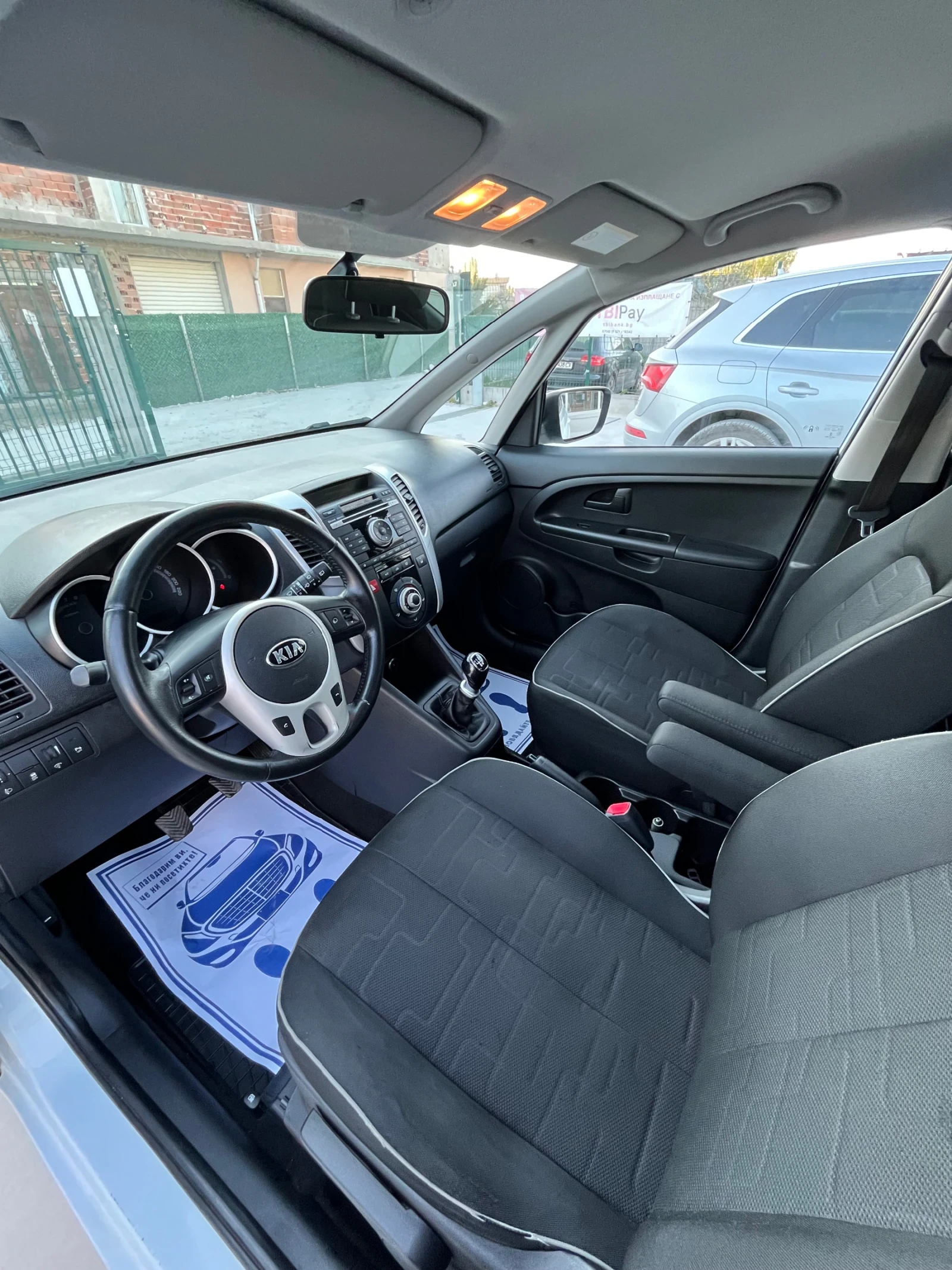 Kia Venga 1.4 Active/ Газ, снимка 8 - Автомобили и джипове - 54246684