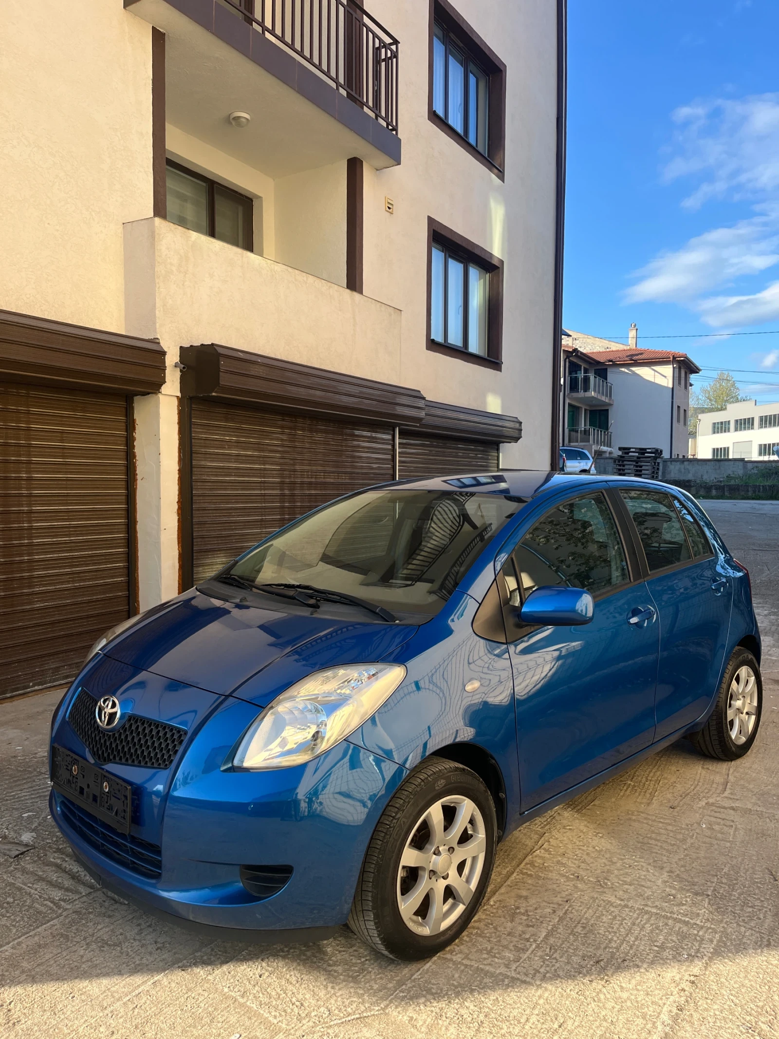 Toyota Yaris * 1.3i* 87 коня* full service* 