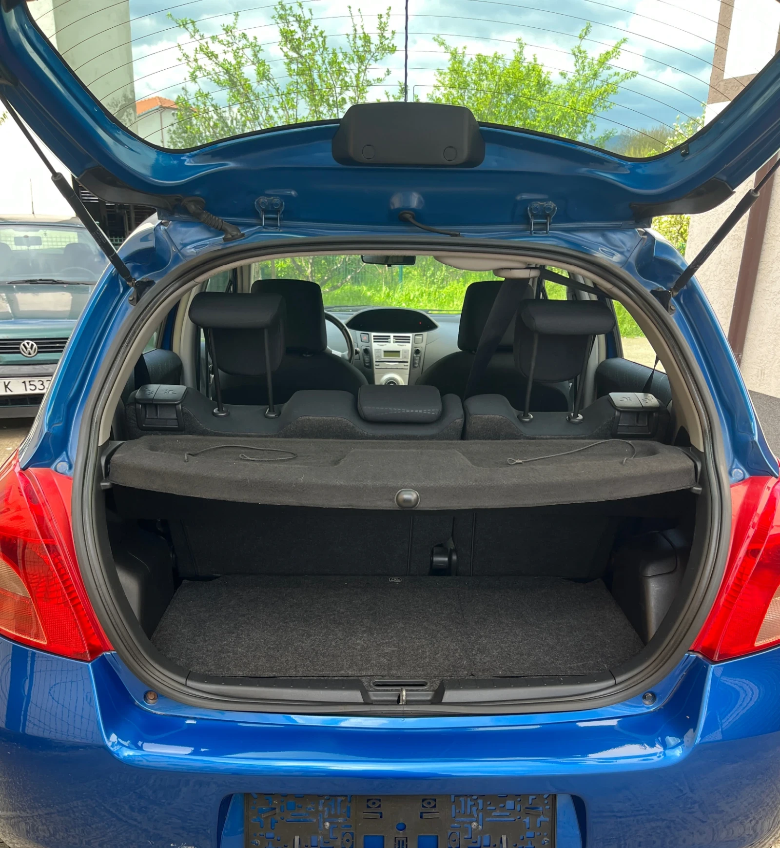 Toyota Yaris * 1.3i* 87 коня* full service* , снимка 14 - Автомобили и джипове - 54395012