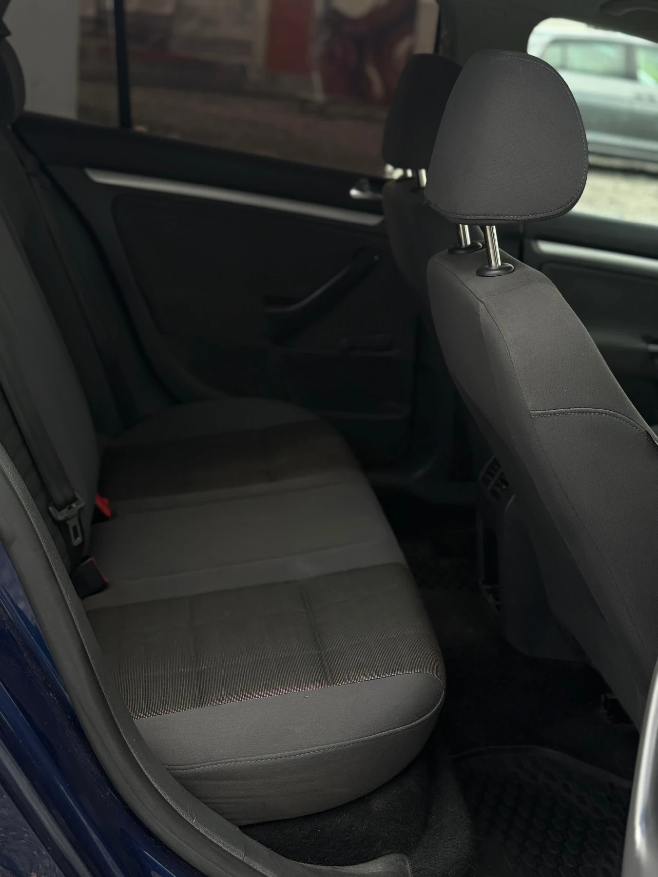 VW Golf 5 1.9TDI 105к.с., снимка 8 - Автомобили и джипове - 54654213
