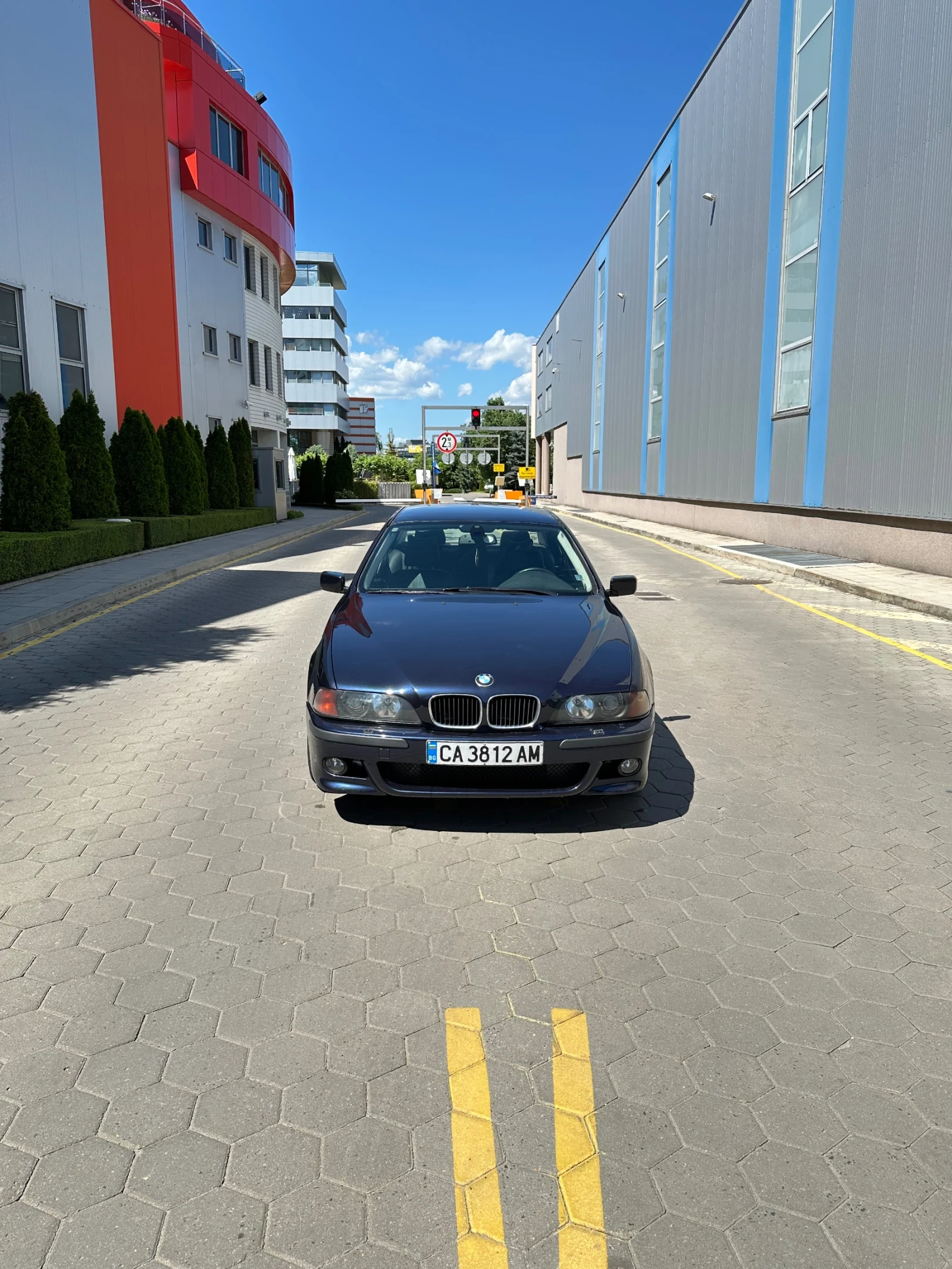 BMW 525