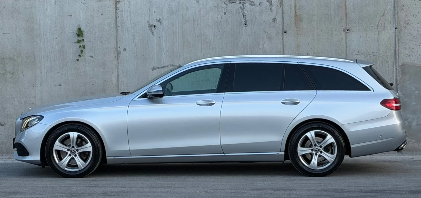 Mercedes-Benz E 220 CDi 194к.с * 4-Matic* * Led* * Камера* * Burmester, снимка 7 - Автомобили и джипове - 55105782
