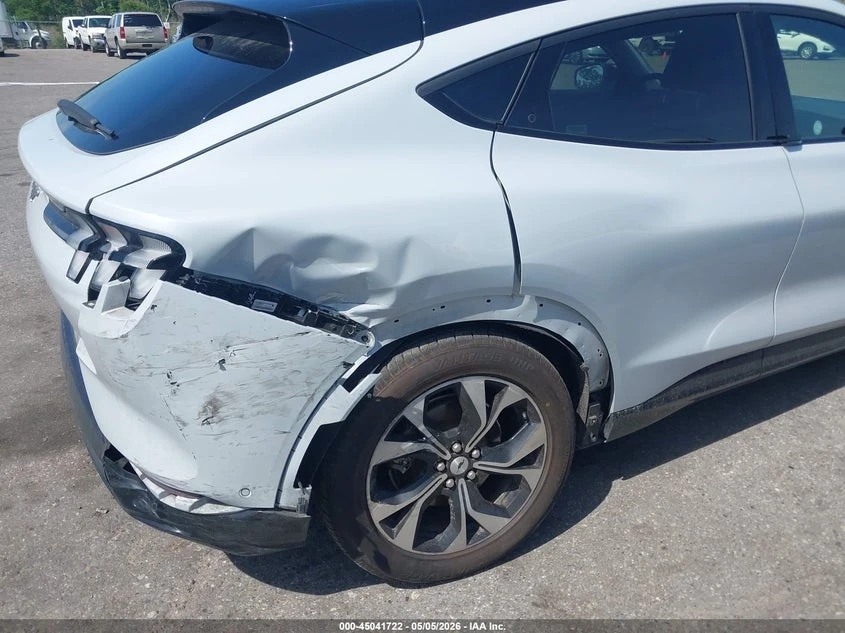 Ford Mustang Mach-E Premium, снимка 6 - Автомобили и джипове - 55288898