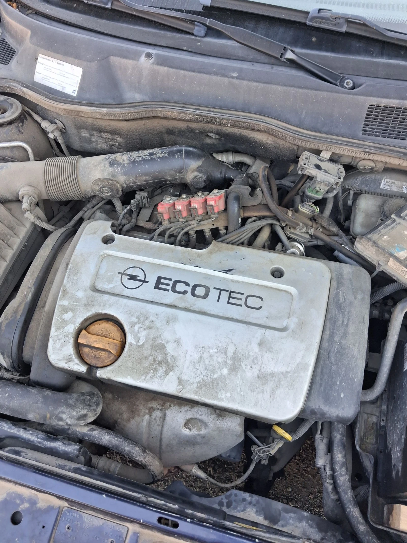 Opel Astra 1.6 16v, снимка 4 - Автомобили и джипове - 55576845