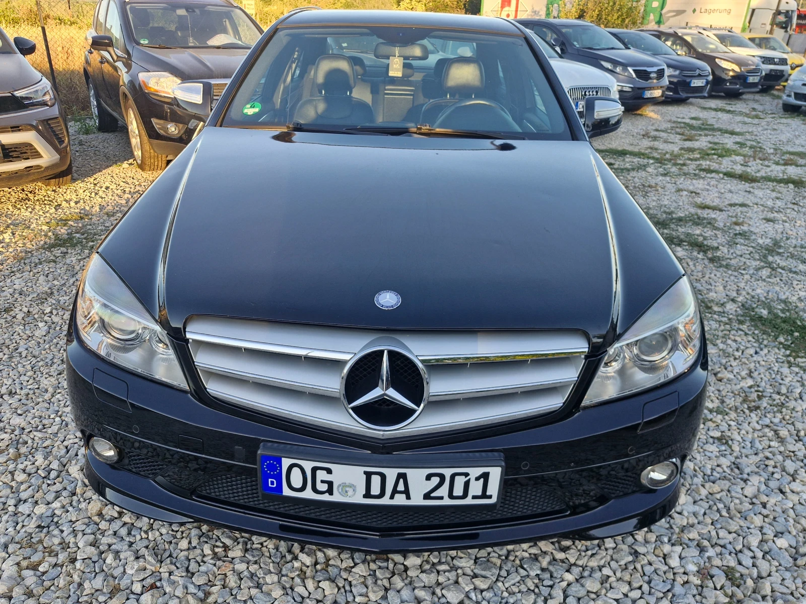 Mercedes-Benz C 200 * 184* PDC* XENON* LED* TUV * КОЖА* F1* AUT* AMG, снимка 8 - Автомобили и джипове - 55749514