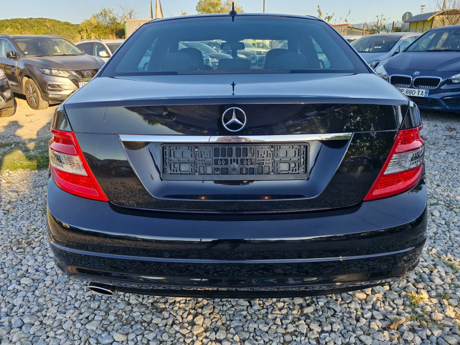 Mercedes-Benz C 200 * 184* PDC* XENON* LED* TUV * КОЖА* F1* AUT* AMG, снимка 4 - Автомобили и джипове - 55749514