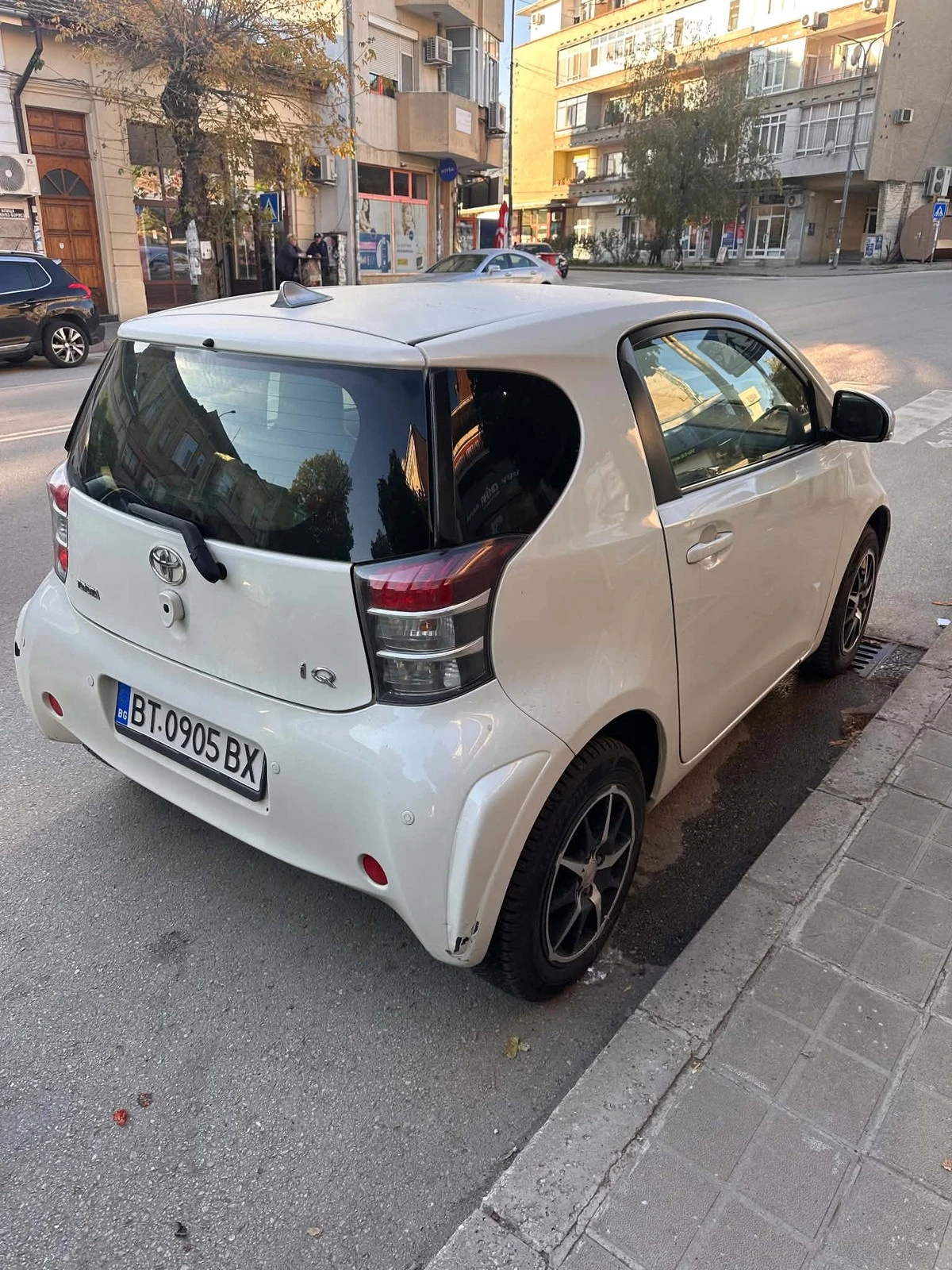 Toyota IQ 1.0, снимка 2 - Автомобили и джипове - 56742673